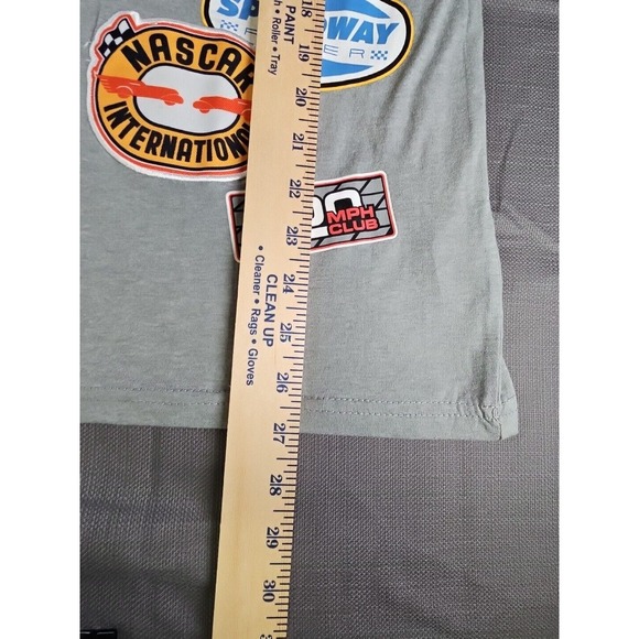 Nascar gray short sleeve with graphics And Patches Freeze Tee. New without tags - Picture 5 of 6